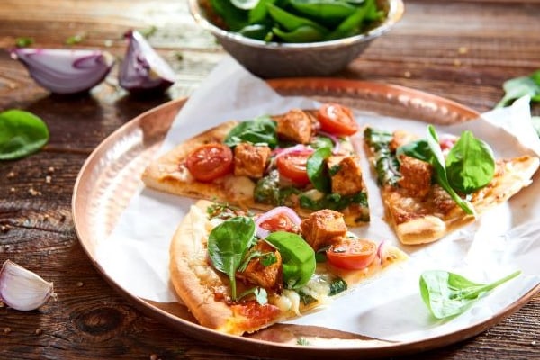 Butter Chicken Naan Pizza